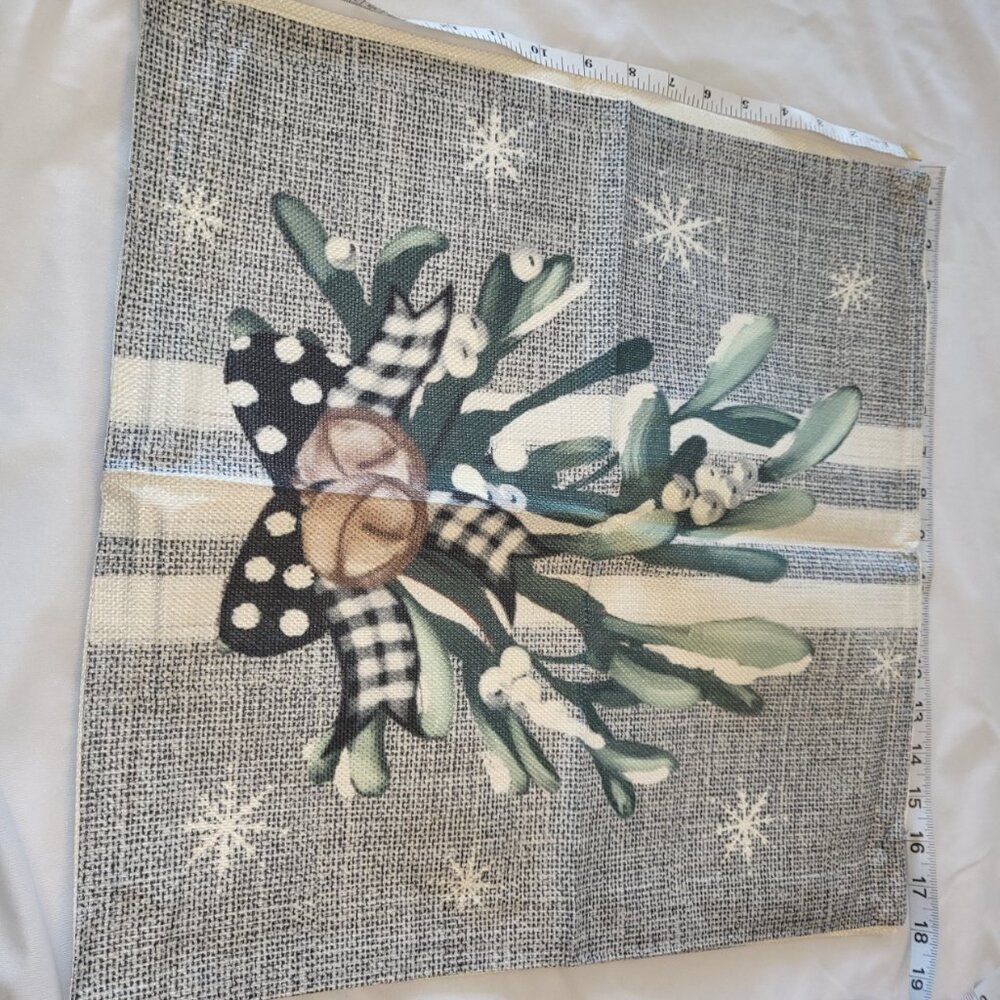 Winter Christmas Throw Pillow Covers Tree Pinecone Snow 18" Green - Picture 5 of 8